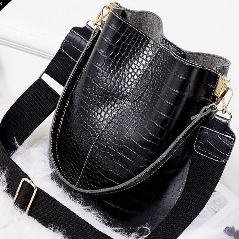 Bolsa Feminina de Couro - Mary Bennett