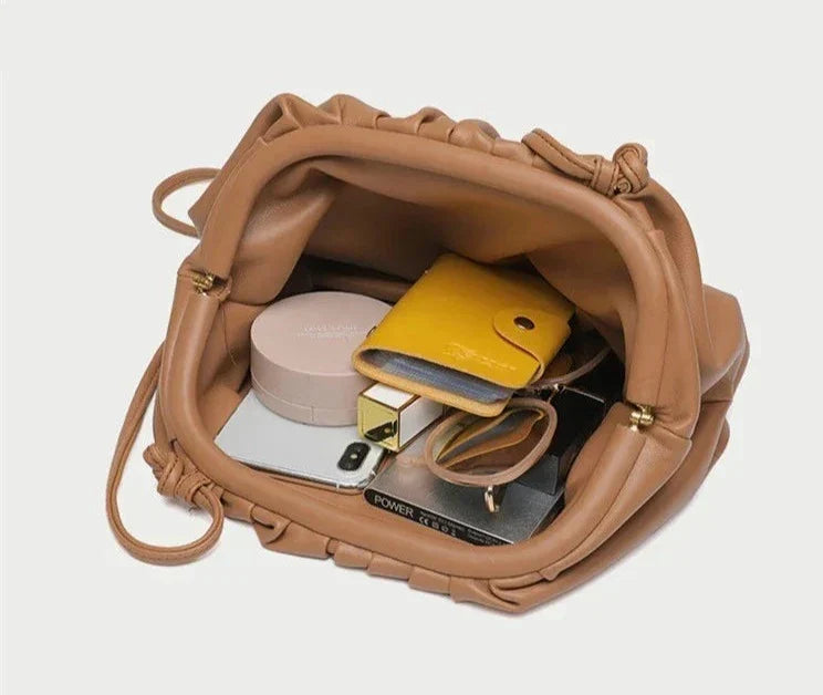 Bolsa Pouch Pequena Valentina