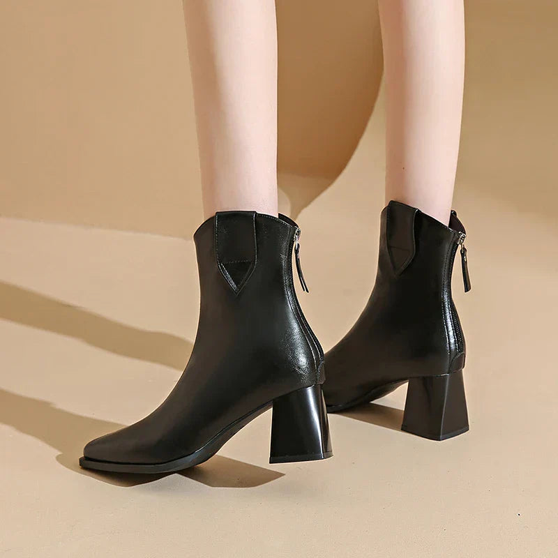 Bota Cano Médio Oriavia