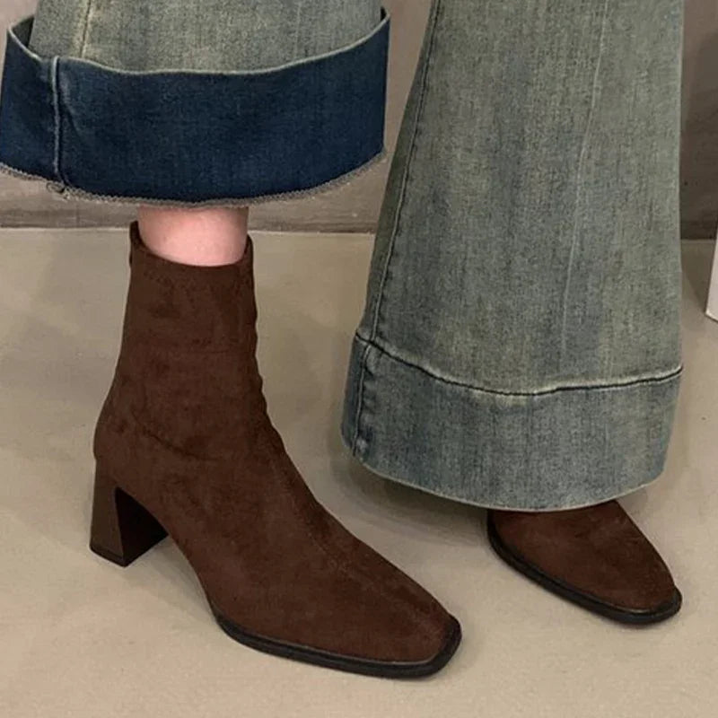 Bota Cano Medio Evelina